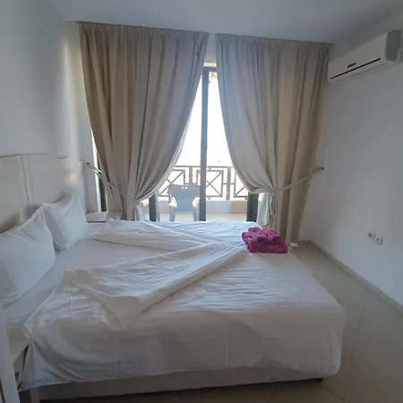 아파트 Oasis 2 Bedroom *